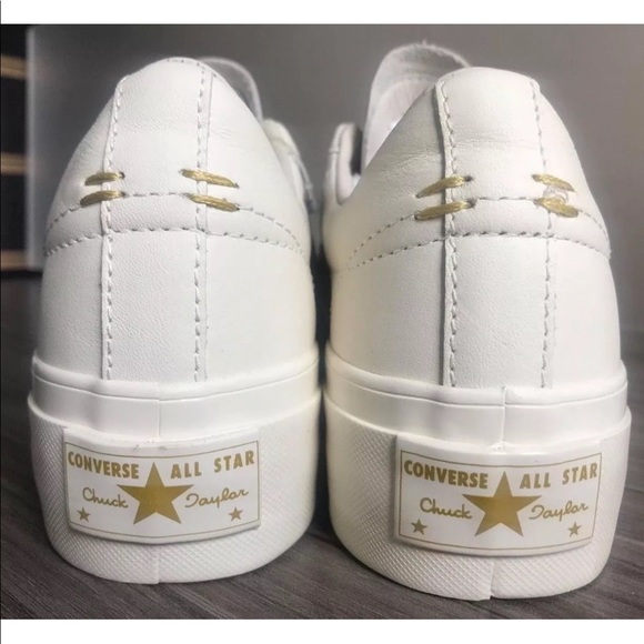 Converse Women’s One Star Platform Ox Shoes - Picture 6 of 8